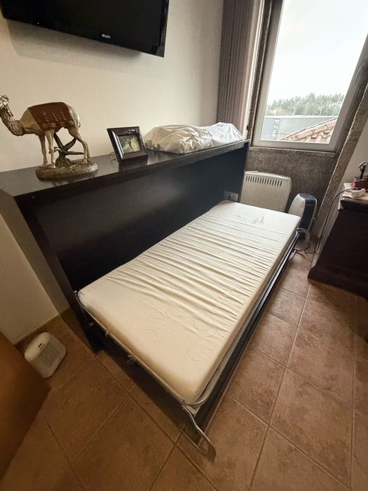 Cama individual  / armario