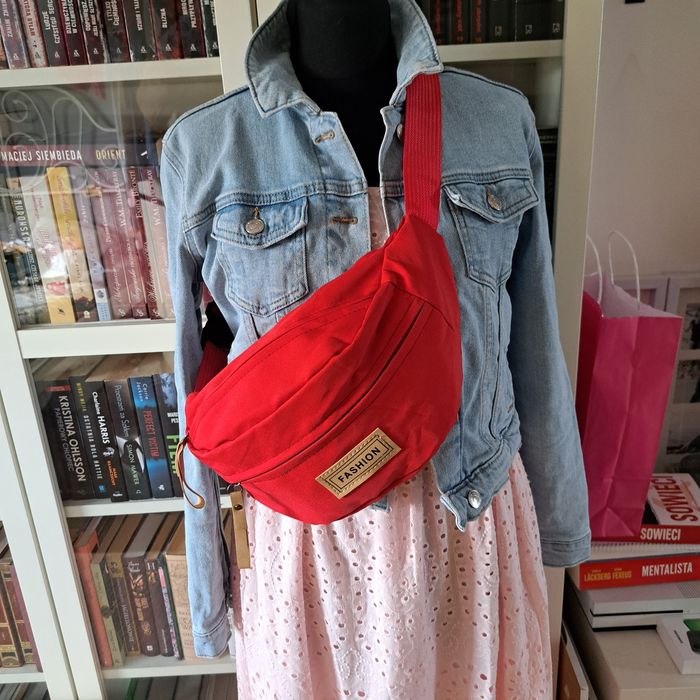 Nowa pojemna torebka nerka