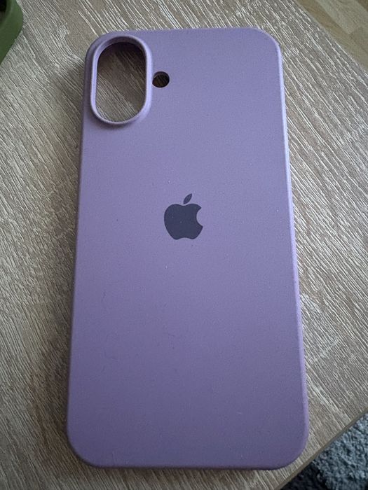 Чехол на iPhone 16 Plus