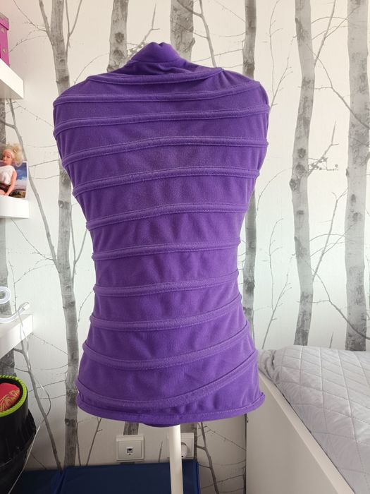 Cabide Busto de menina roxo