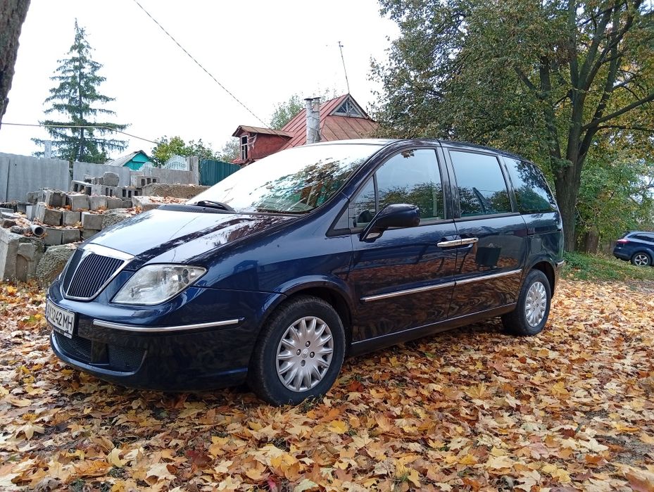 продам минивэн Lancia