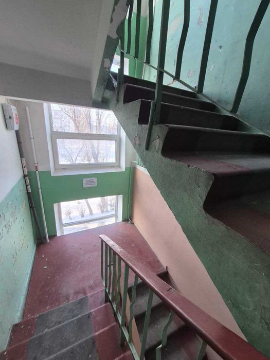 Продаж 2х Харківське шосе 12,  на 3м поверсі,