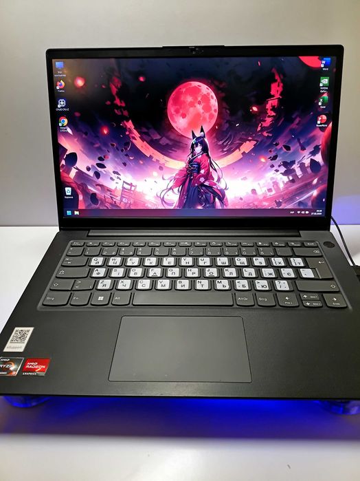 Ноутбук Lenovo 2024 Ryzen 7320U/DDR5 RAM 8/SSD256/RX4GB