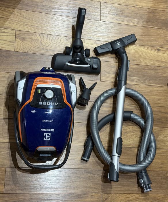 cichy odkurzacz Electrolux UltraOne EU093DB 700W