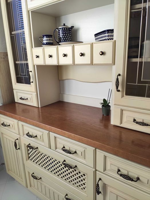 kredens kuchenny - styl angielski