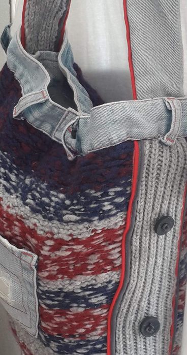 Saco tiracolo em lã e jeans