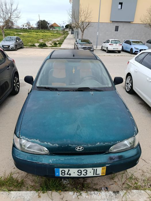 Hyundai accent 1.3 anda diariamente - motor fiável