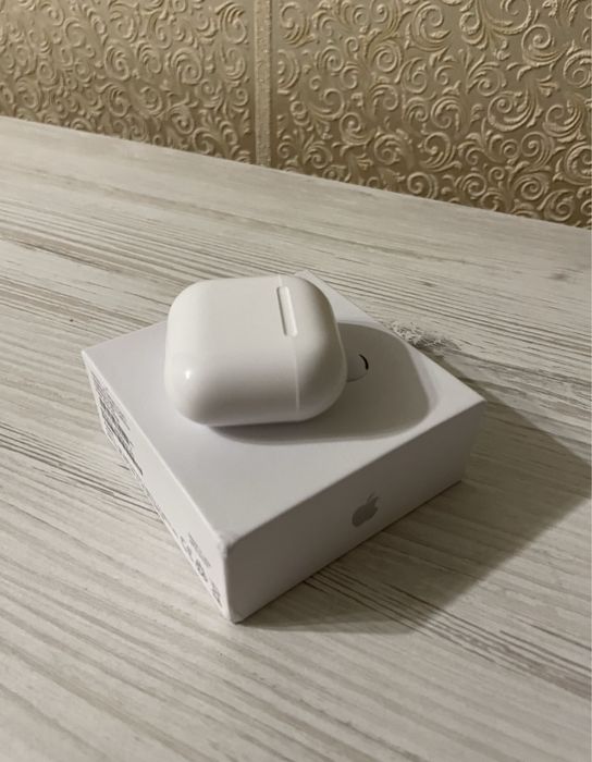 Airpods 4