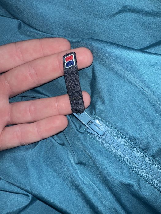 berghaus вітровка