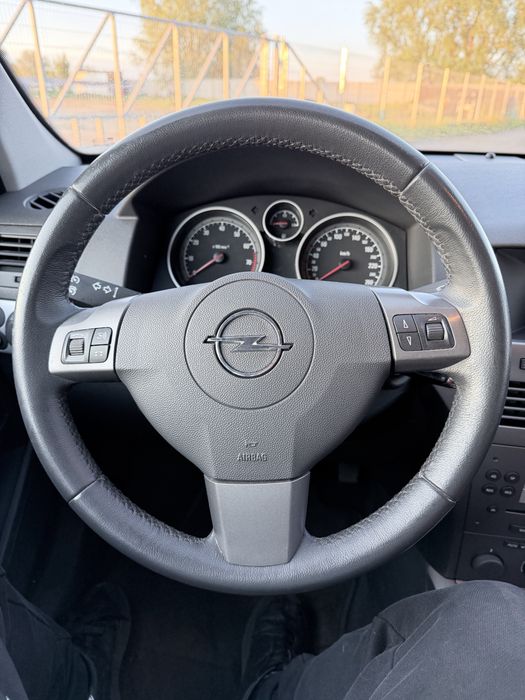 Opel astra 1.6 benzyna 146 tys km! Bez rdzy !
