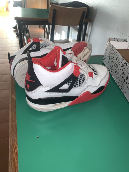 Air Jordan 4 Retro Fire Red