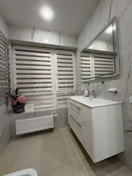 Оренда сучасної 2-кім квартири 80м2 Голосіївська White line