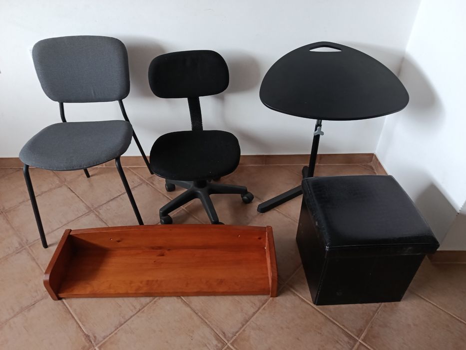 Cadeiras mesa prateleira e baú valor unitário