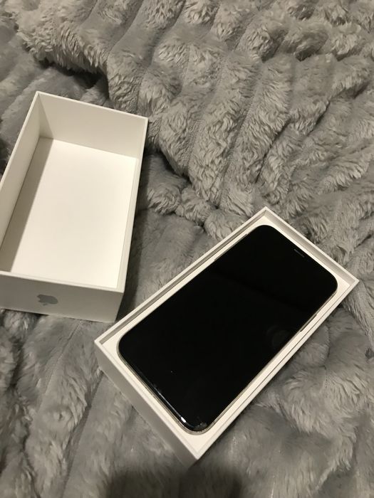 Iphone XS Silver 64 GB