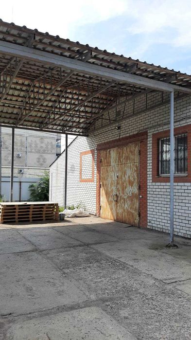 Нежитлове приміщення під склад