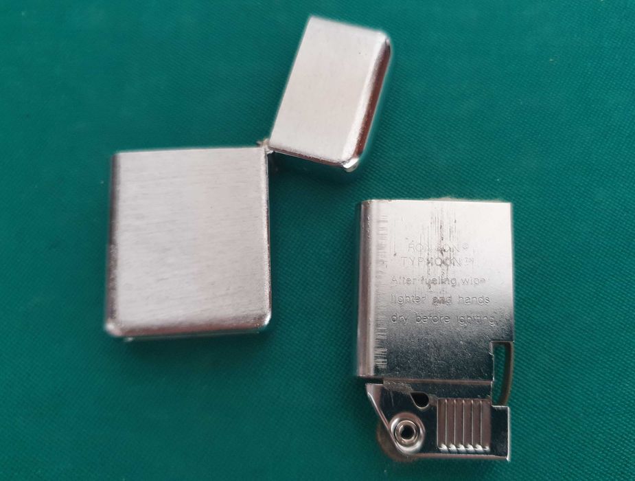 Isqueiro Ronson Typhoon, gasolina, Anos 50, Korea