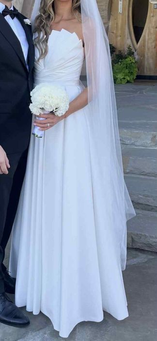 Piękna Suknia ślubna