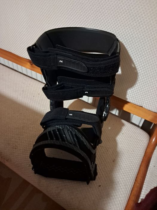 Orteza klatkowa stanu kolanowego