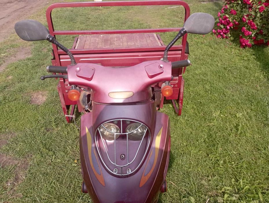 Трицикл в робочому стані