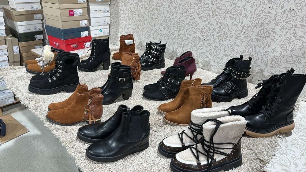 Продаж взуття оптом