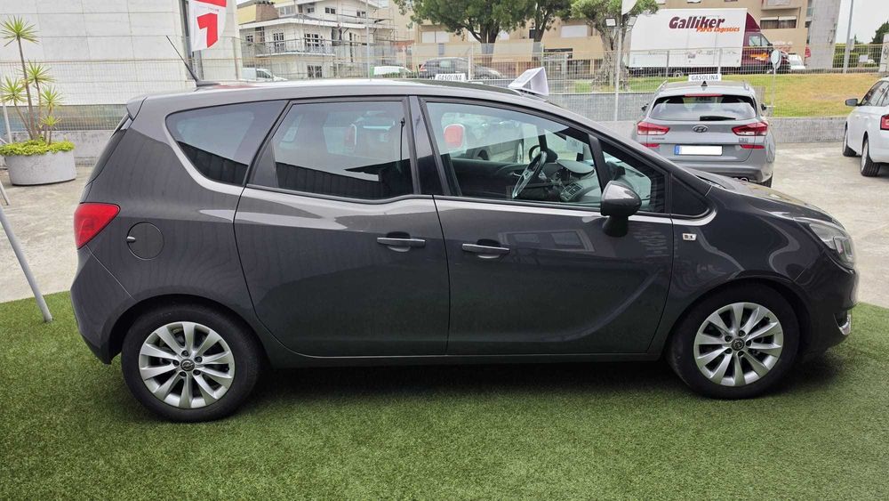 Opel Meriva B CDTI GPS Nacional GARANTIA