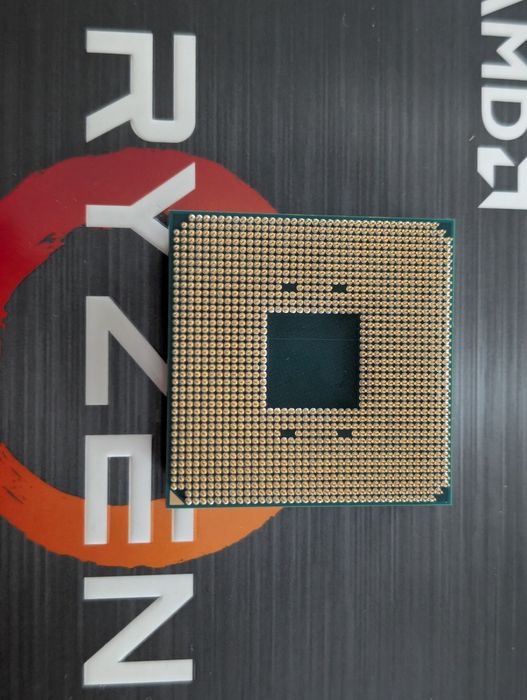 Procesor AMD Ryzen 5 5600X BOX AM4