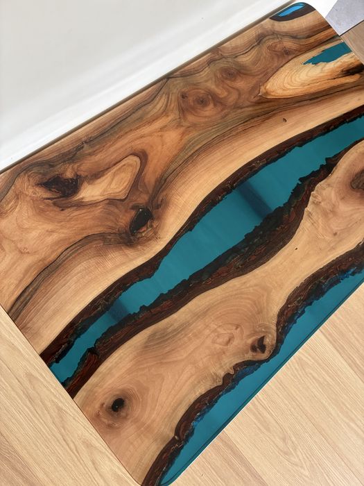 Stolik kawowy 54x90 cm naturalne drewno zaokrąglone rogi