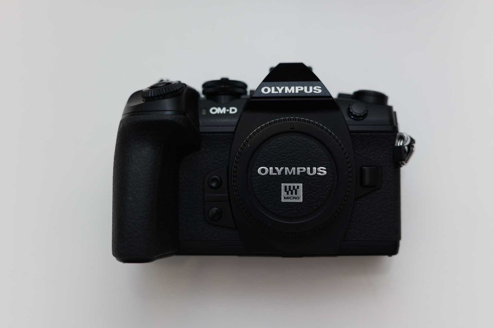 Olympus EM1 Mark II w stanie idealnym 2x  oryginalny akumulator