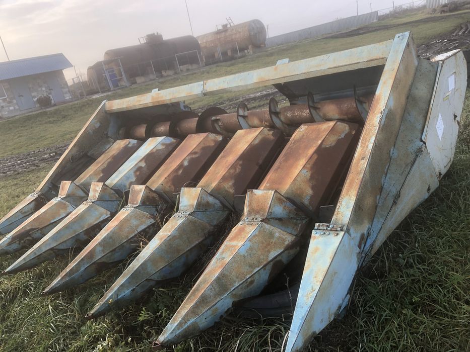 Комбайн ДОН -1500+жатка зернова та жатка кукурудзяна