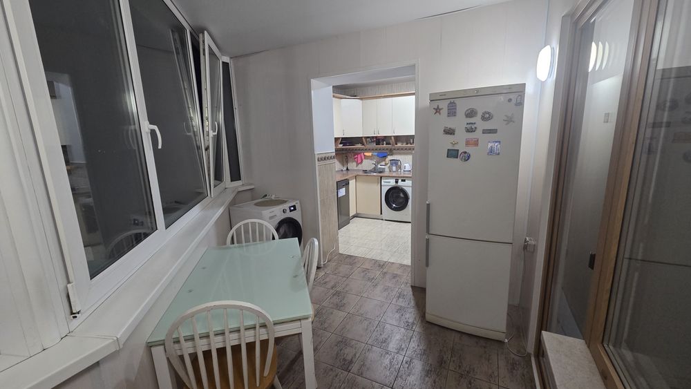 Квартира 4х кімнатна 80кв. Ревуцкого 44. М.Харківська(5хв пішки)