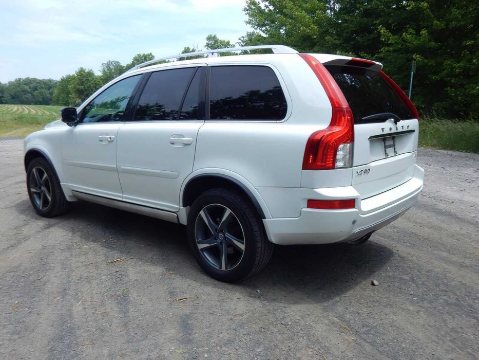 Volvo XC90      2013