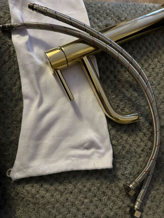 Kran łazienkowy Rea złoty