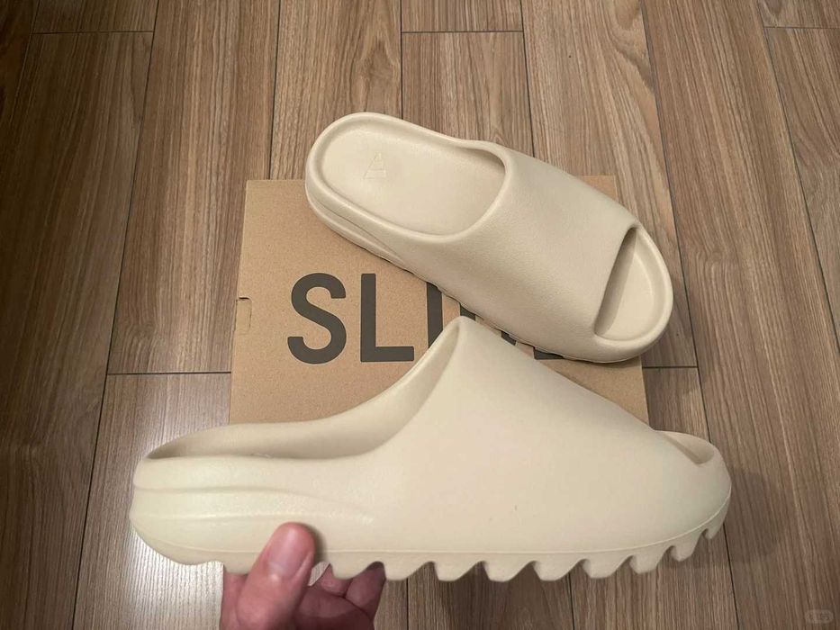 adidas Yeezy Slide Bone biała R.43