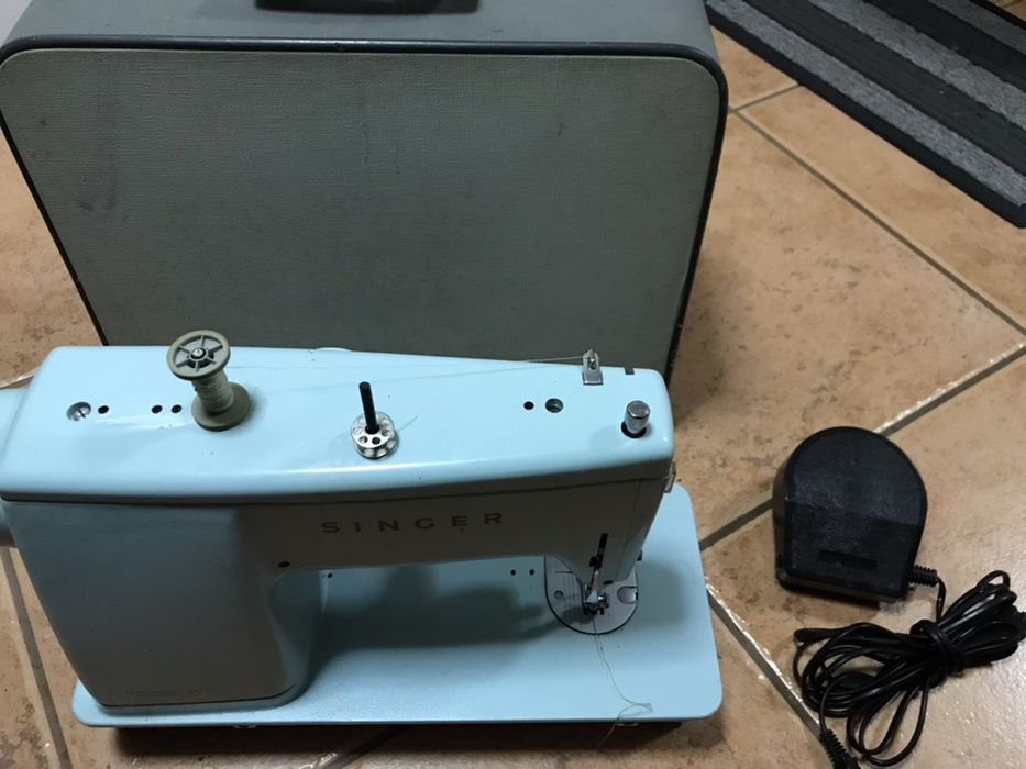 Máquina de costura da singer