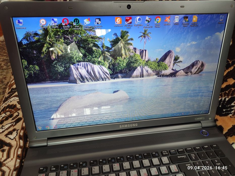 Ноутбук Samsung NP-RC720 [NP-RC720-S02BE]