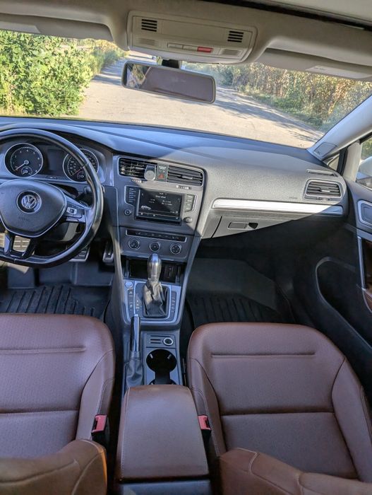 Volkswagen Golf Alltrack

Volkswagen Golf 2017

Автобазар
Volkswagen
G