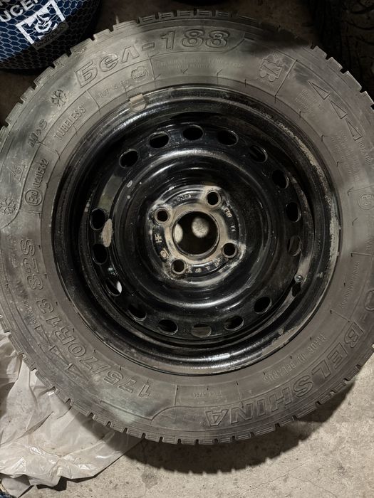 Продам комплект колес R13 175/70