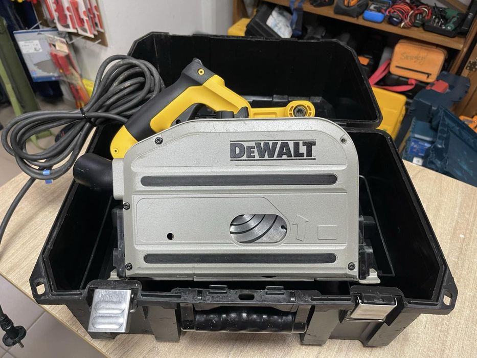 DeWALT DWS520 / Занурювальна дискова пила Девольт