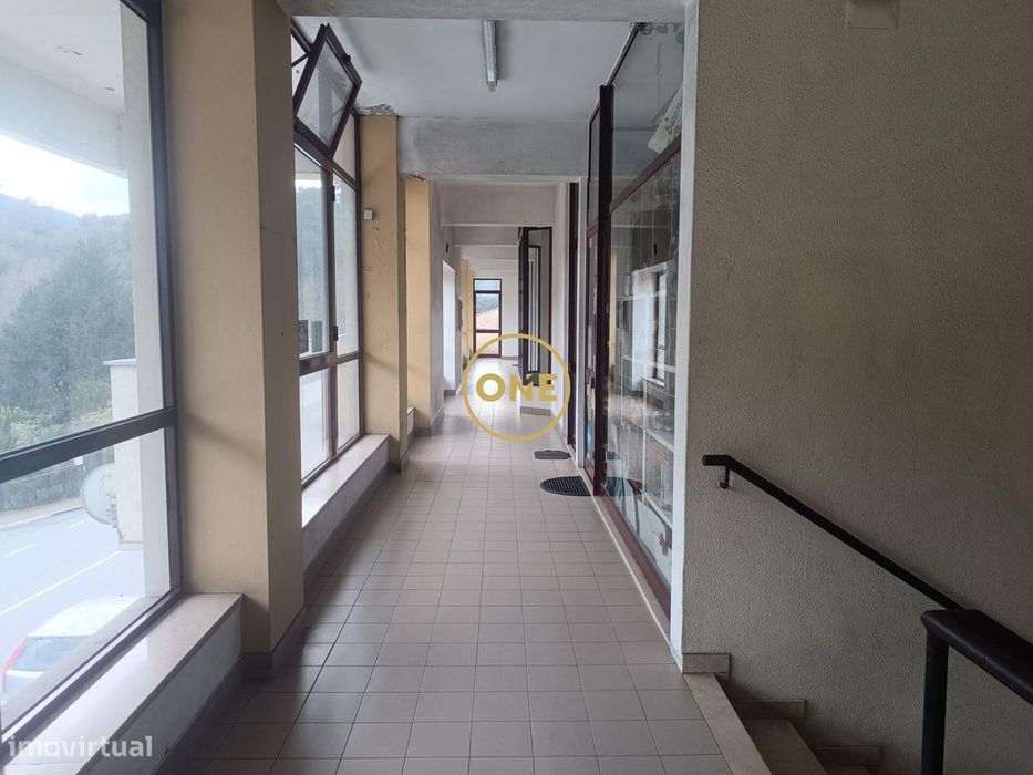 Loja no Centro de Terras de Bouro ️