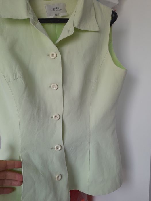 Conjunto saía e top verde claro