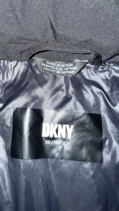 Зимовий плащ DKNY