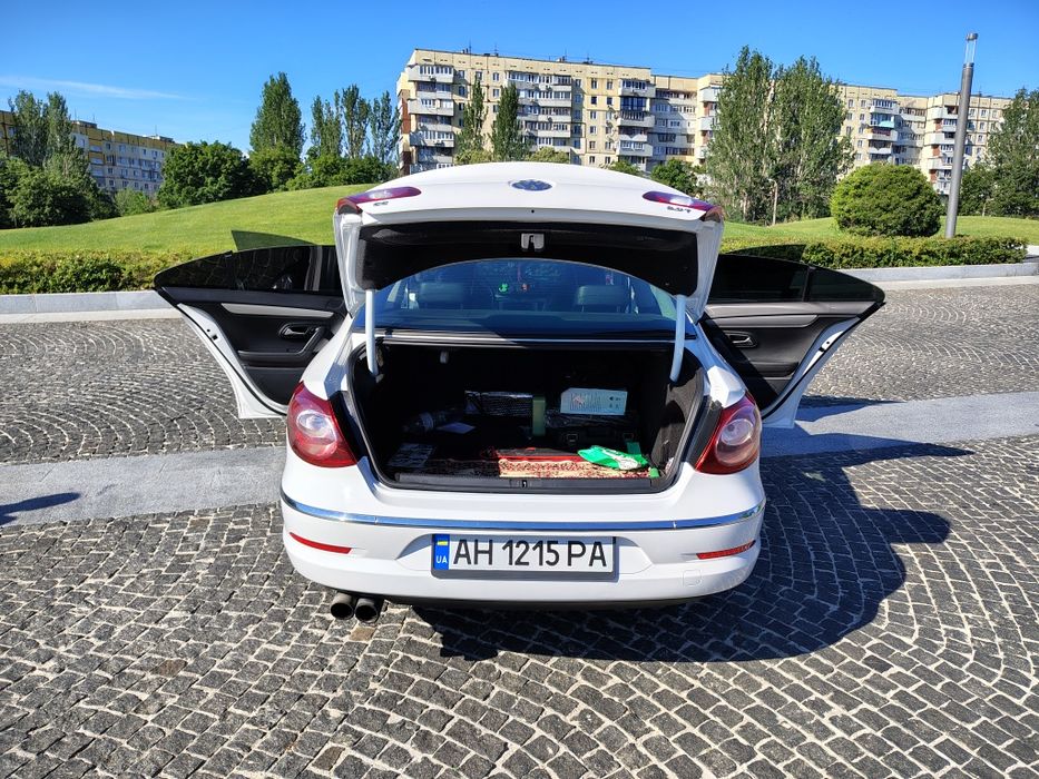 Продам Volkswagen Passat CC R-line 2011