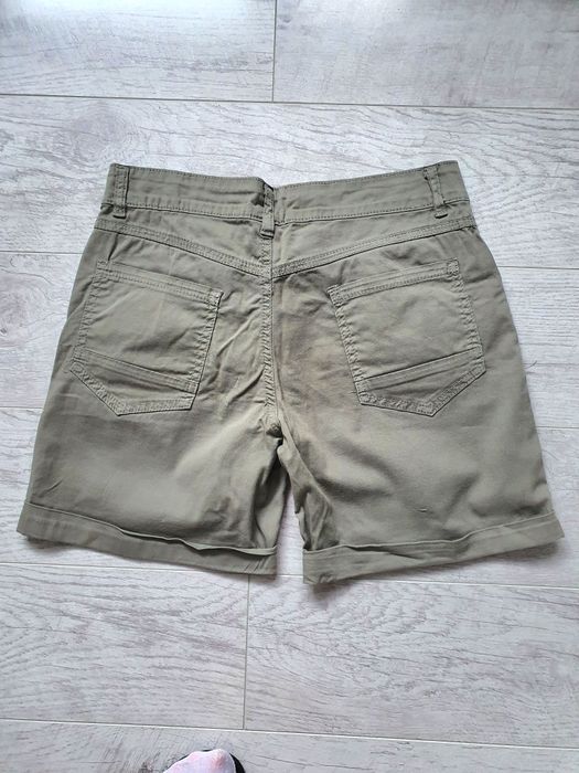 Krótkie spodenki rozmiar S khaki