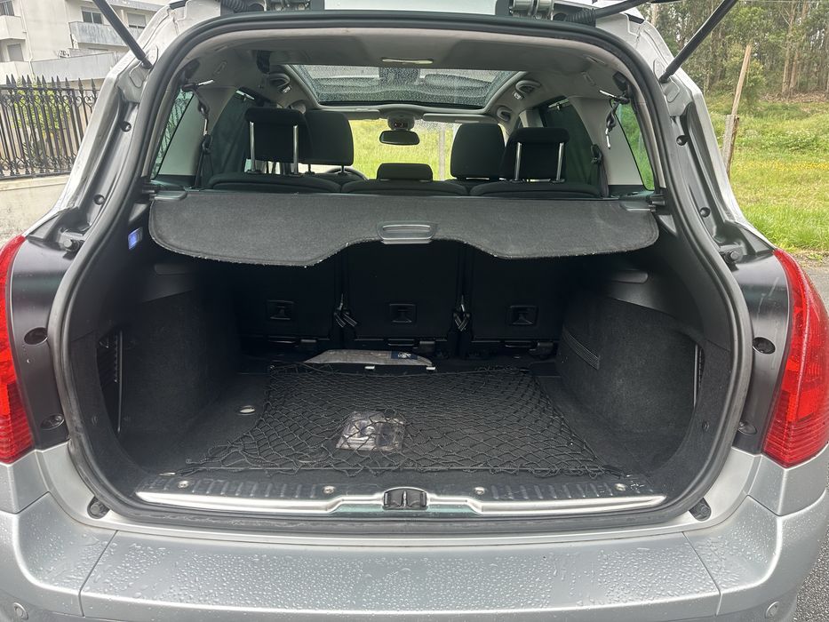 Peugeot 308 SW 1.6 HDI 110 CV 7 Lugares