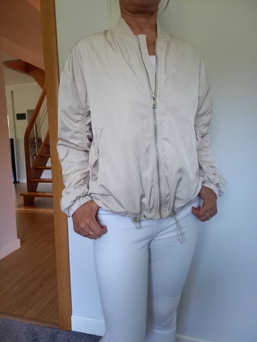 Kurtka beżowa damska Pageone 40 L