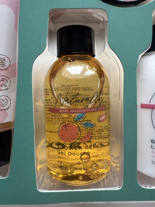 Kit Naturally Berry Melon & Ylang Ylang – Corpo e Mãos (4 Peças)