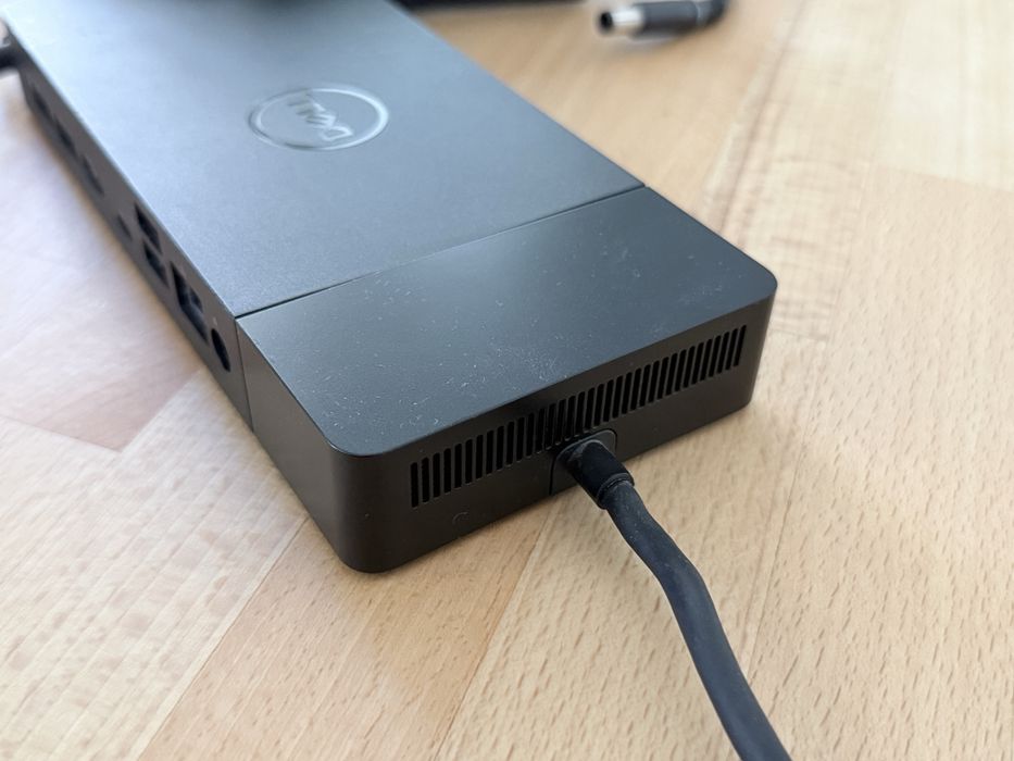 Stacja dokująca DELL WD19 + 2 zasilacze 130w