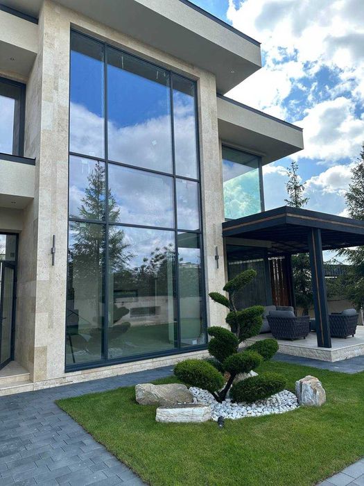 Продаж елітного, сучасного будинку у КМ RIVIERA в с. Сокільники