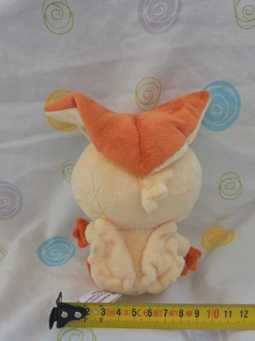 pokémon peluche do pokémon Victini pokémon center pokédoll