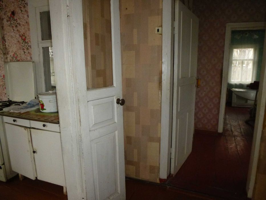 Продам будинок в центрі Зміів